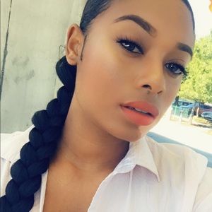 Meet your Posher, Jazmine